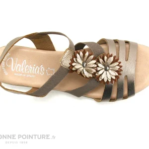 marques pas cher Valeria’s Valerias 5090 Taupe – Bronze – Fleurs Relief – Sandale Femme 19